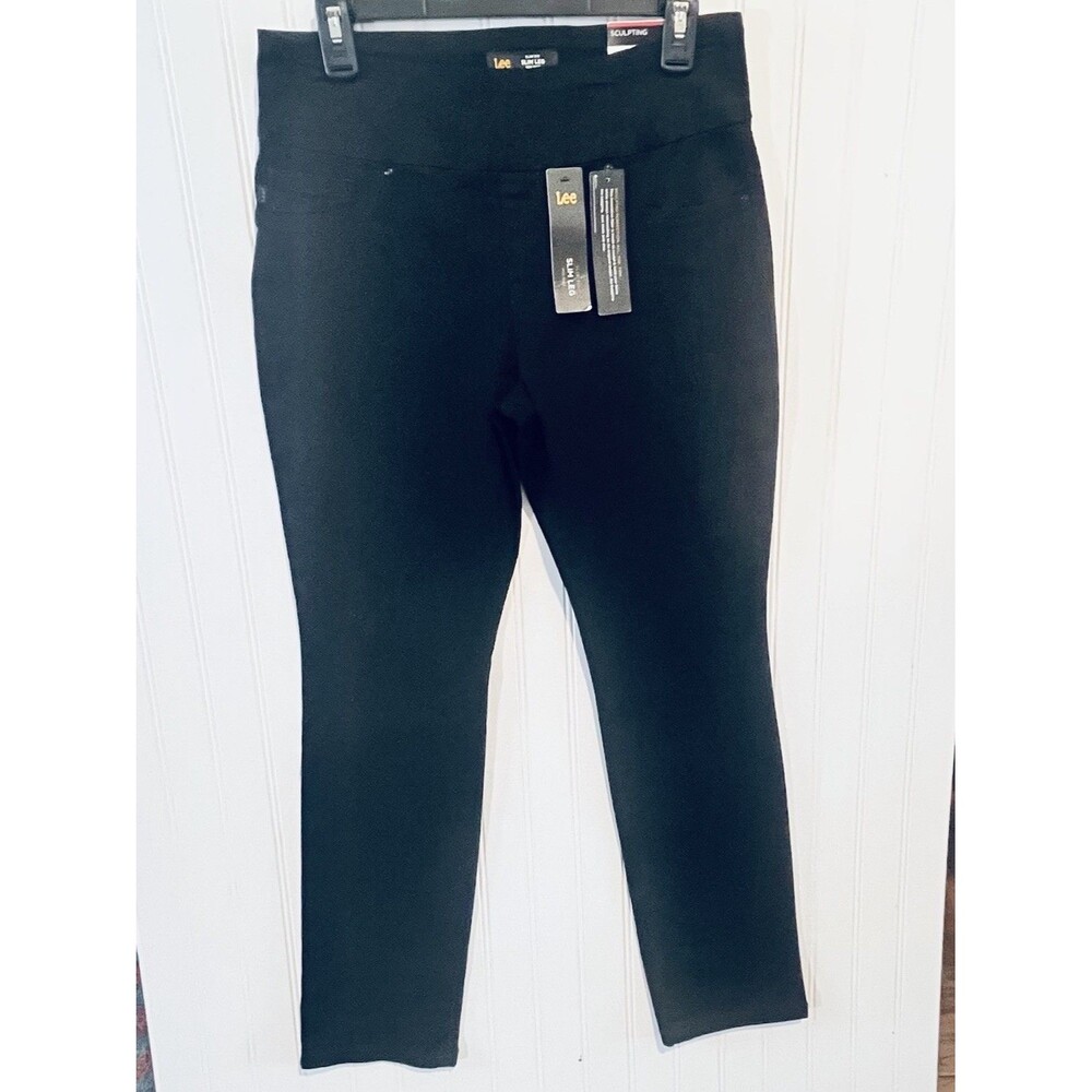 Lee Women’s Black Slim Fit Sculpting Jeans Pull-on Flat Flat Size 8 Short